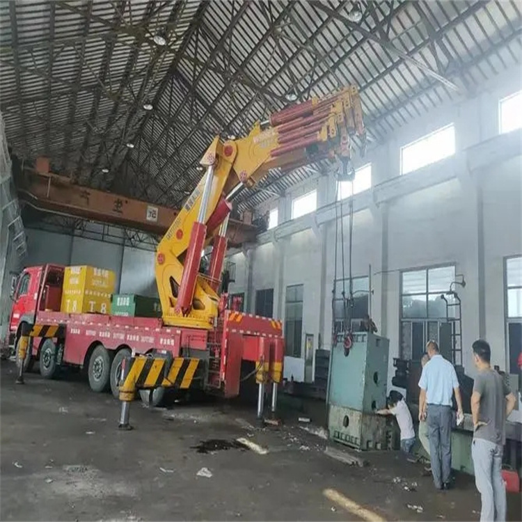 光泽县山区地形租赁哪种吊车最合适？